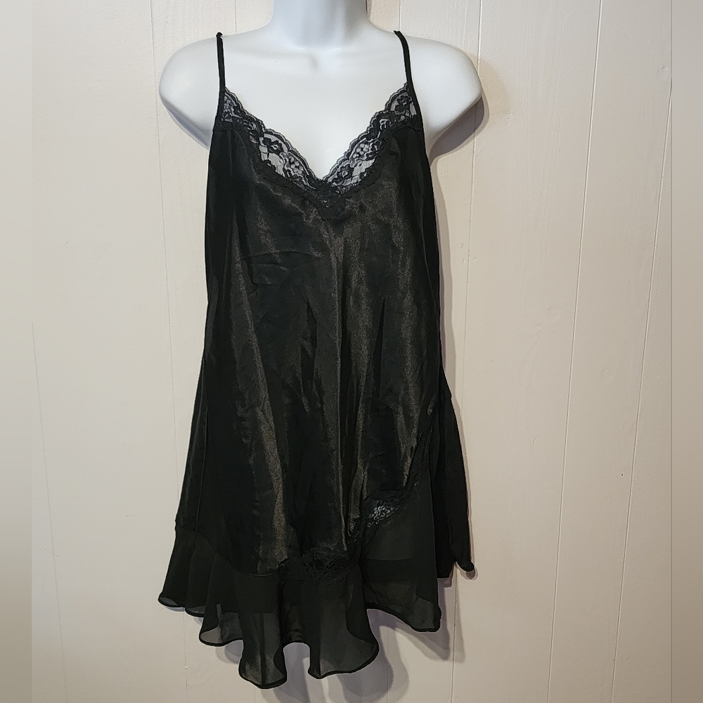Secret Treasures Chemise Black Silky Sheer Lace Sexy Sleepwear‎ Small A721